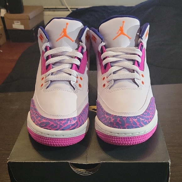 Air Jordan 3 Retro GG "Barely Grape" - White/Purple/Pink- M6Y/W7.5 NWT & BOX - Picture 4 of 11
